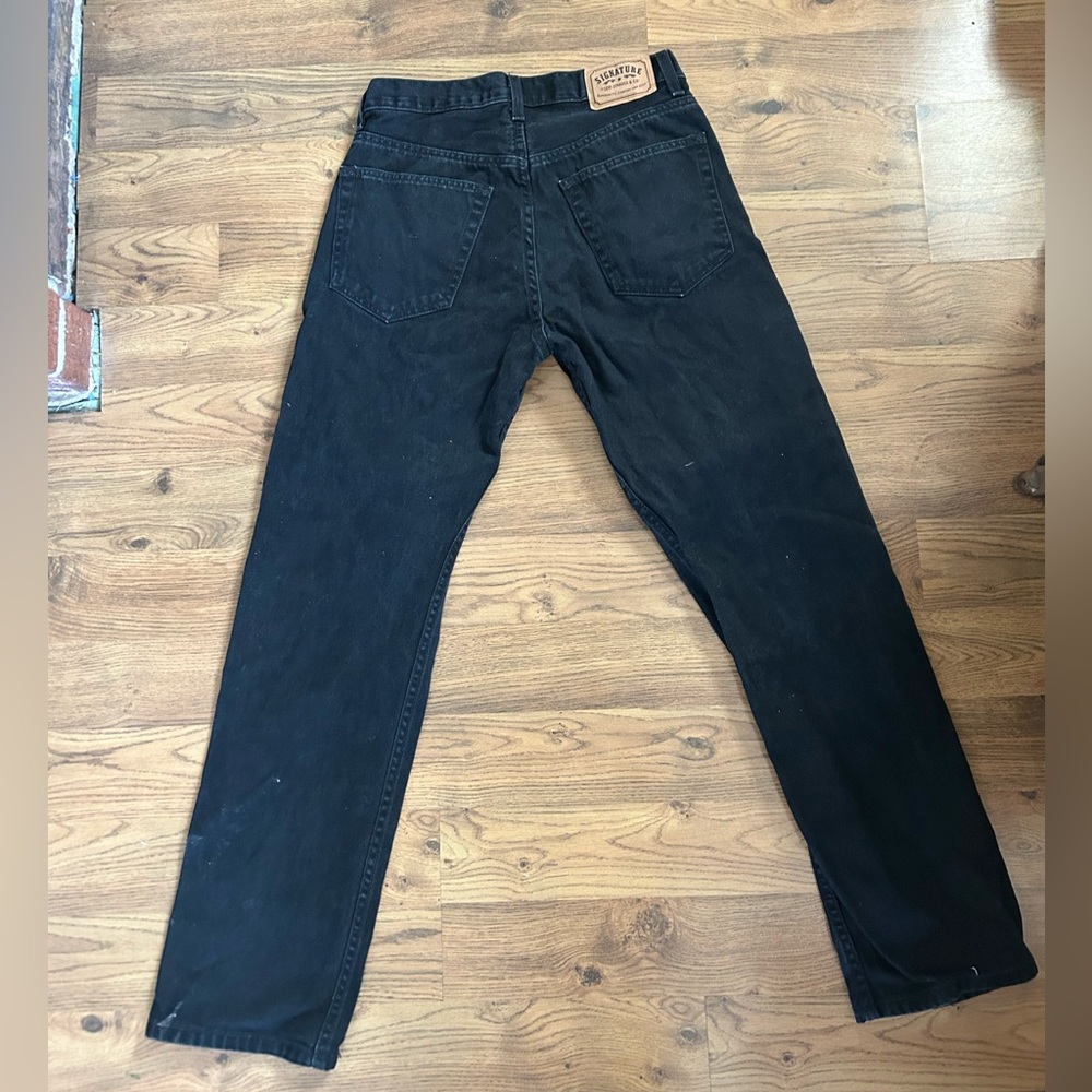 Black Levi’s Jeans - Picture 2 of 5